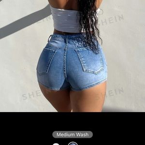 Sz : 32 medium wash shorts
